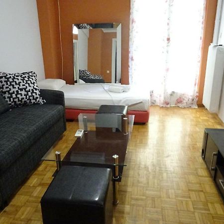 Down Town Comfort Apartment Atina Dış mekan fotoğraf